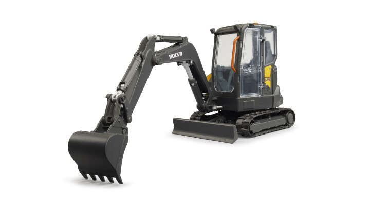 bruder Volvo Kompaktbagger ECR40